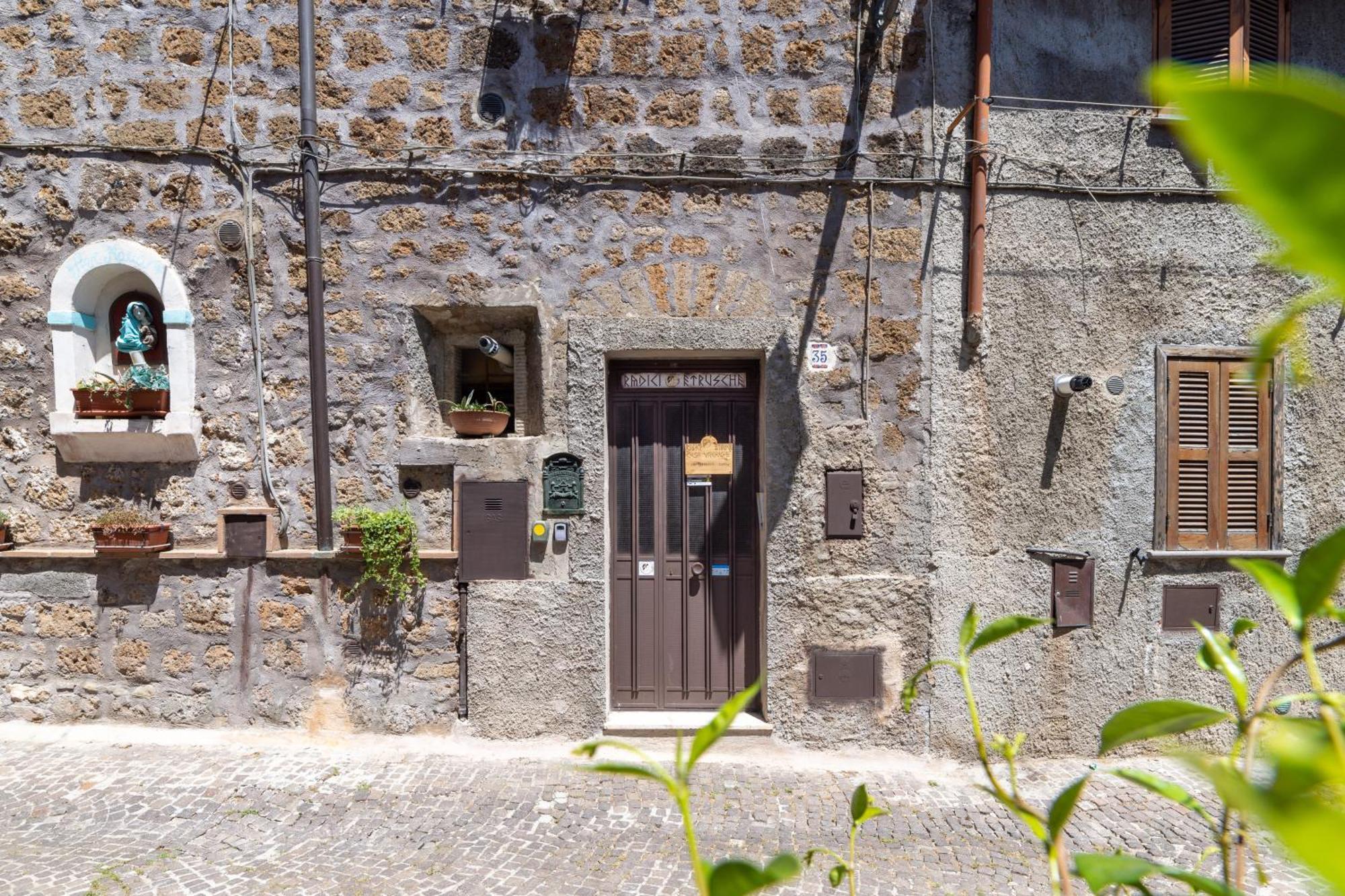 Radici Etrusche Sutri Hotel Exterior photo